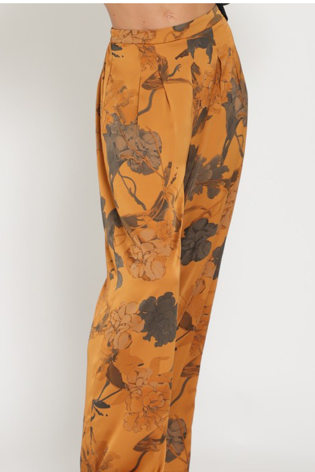 GOLDEN CAMEL FLORAL PANTS