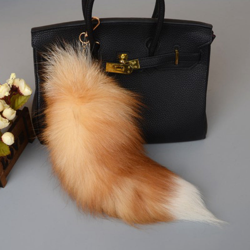 FOX TAIL STATEMENT BAG DETAIL