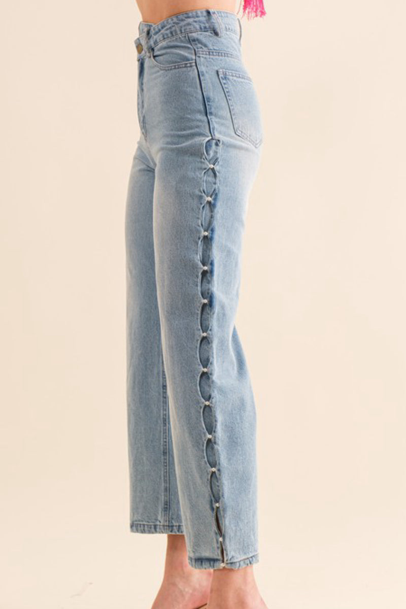 CUT OUT WITH PEARLS DENIM