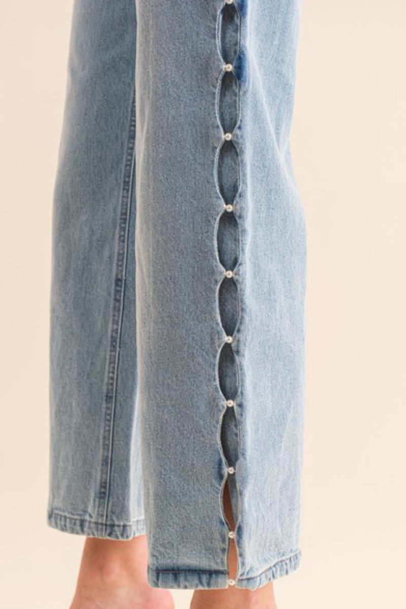 CUT OUT WITH PEARLS DENIM