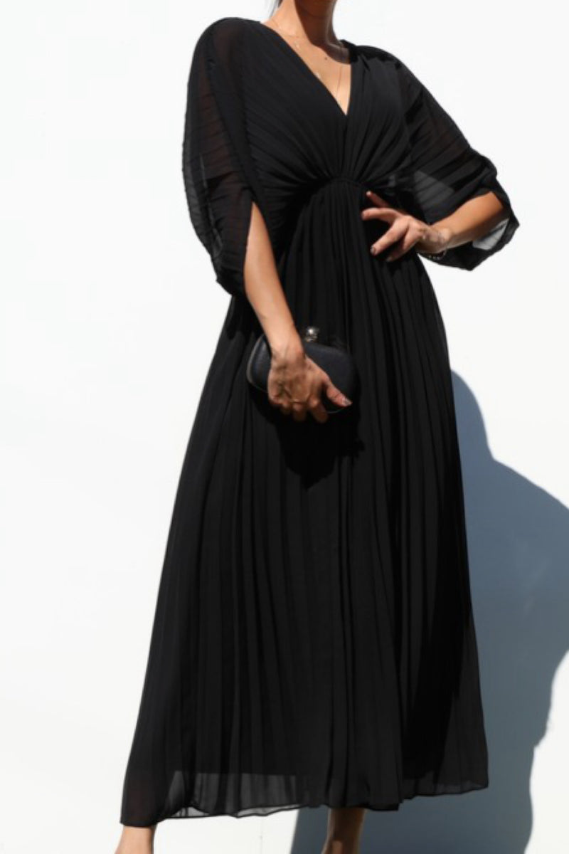CHIC PLEATED MAXI DRESS