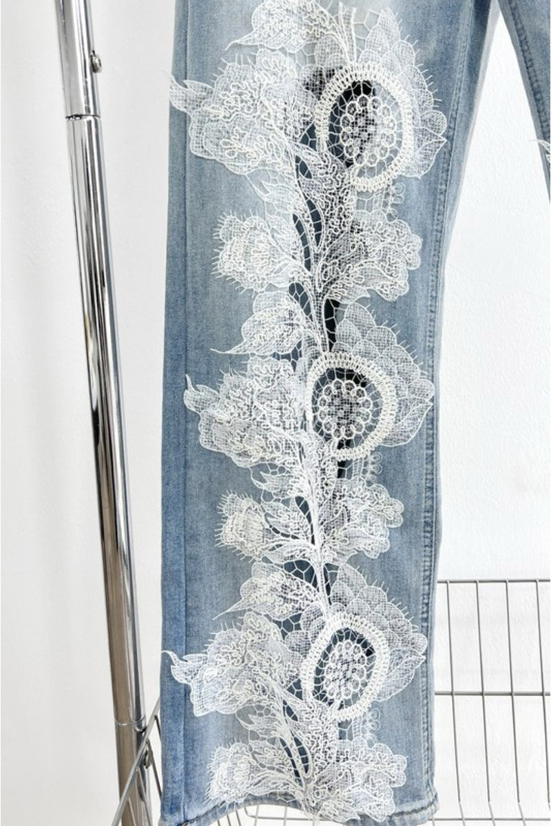 LACE ON DENIM DENIM