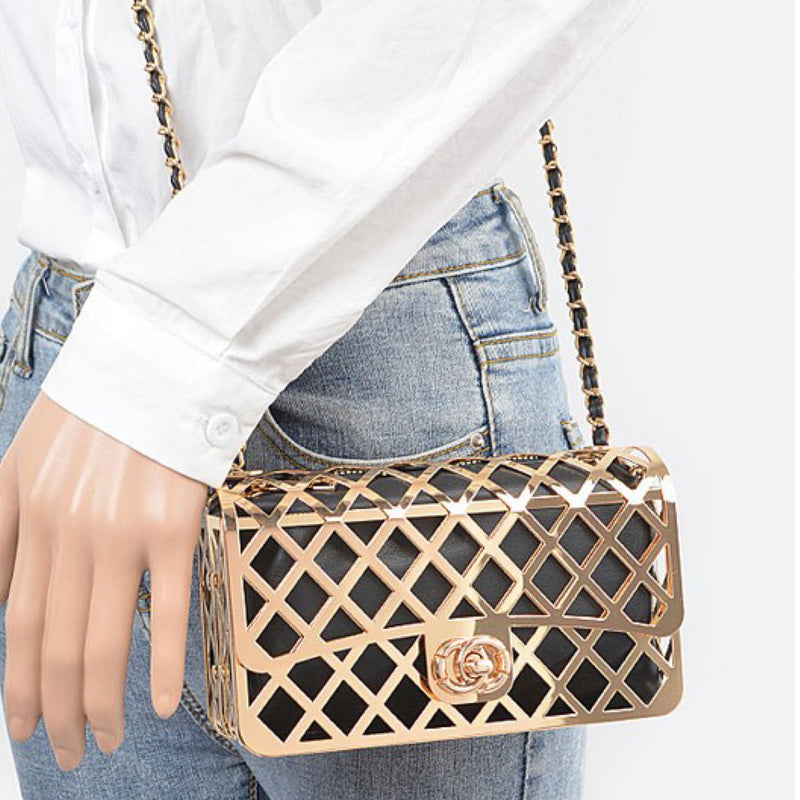 CAGE POUCH CLUTCH