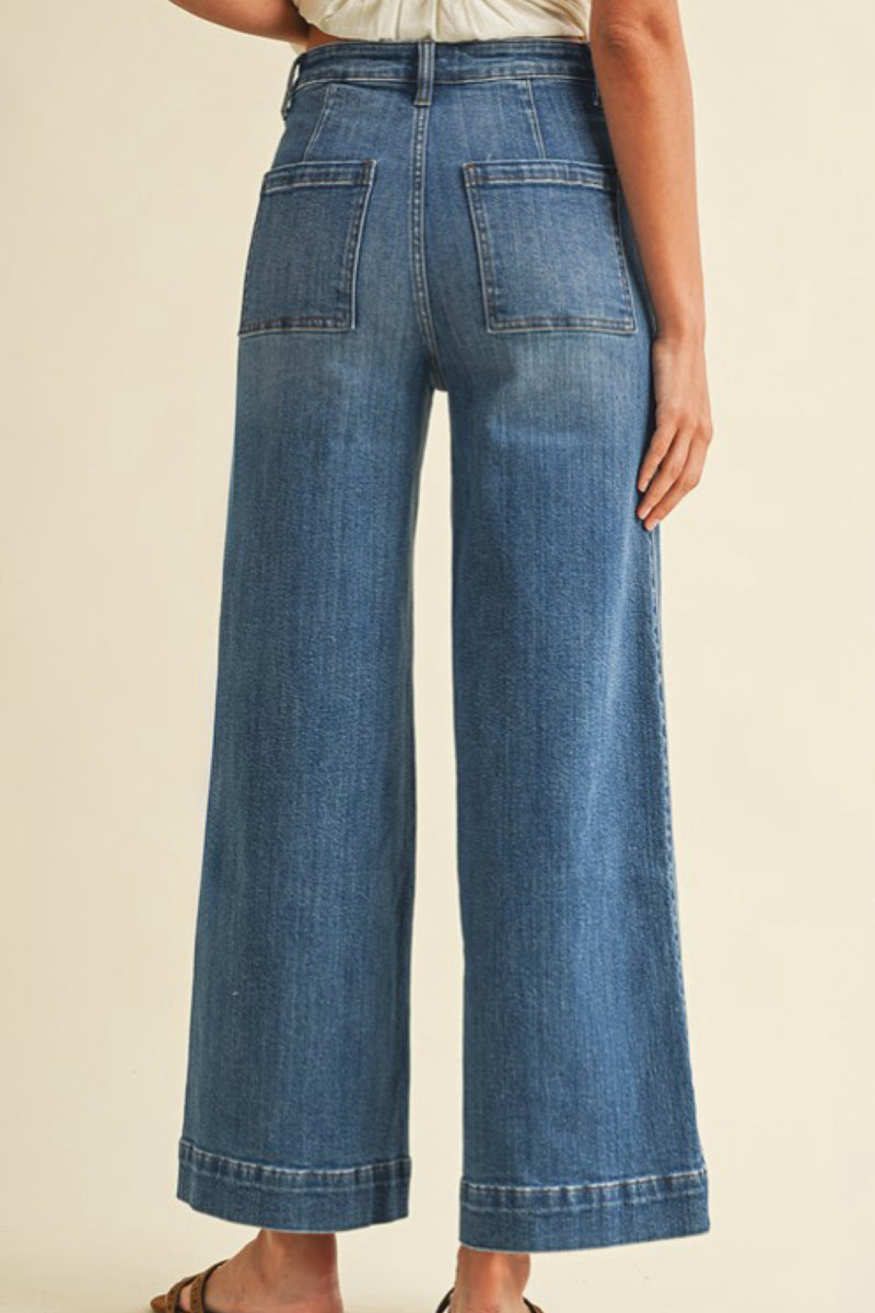 PINTUCK CROP DENIM
