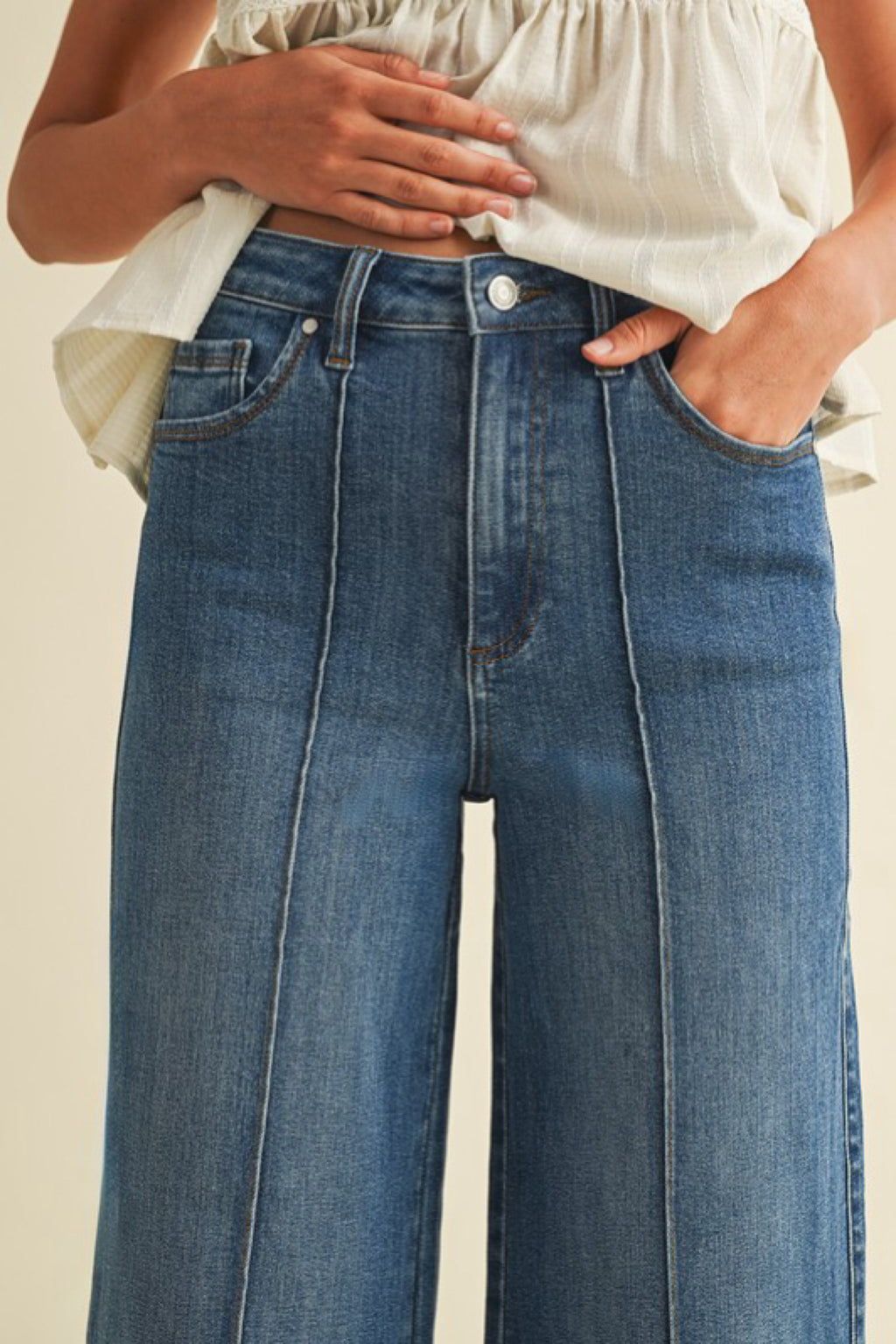 PINTUCK CROP DENIM