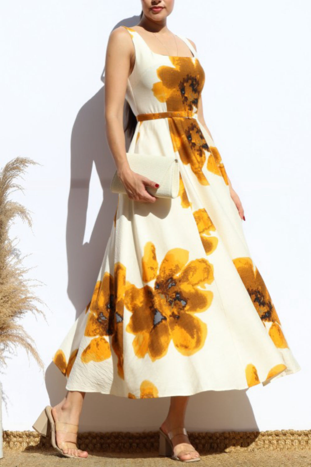 WHITE / YELLOW