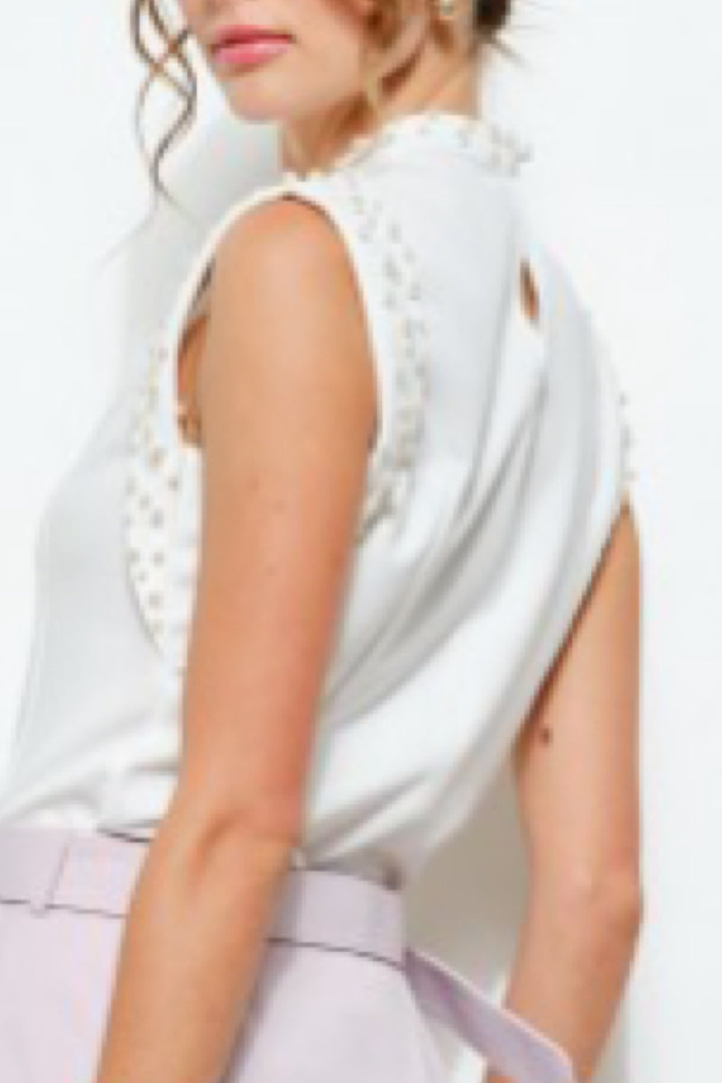 KEYHOLE PEARL TOP