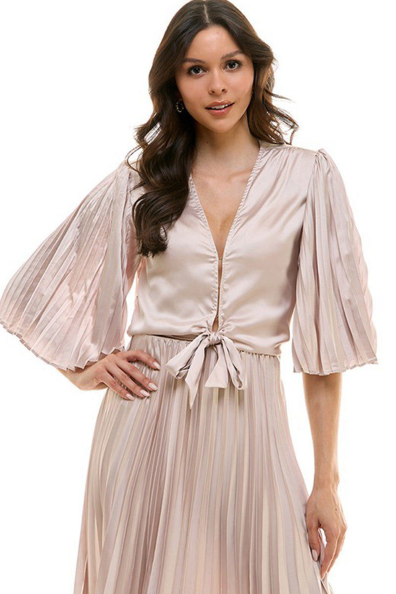 PLEATED SLEEVE SATIN TOP