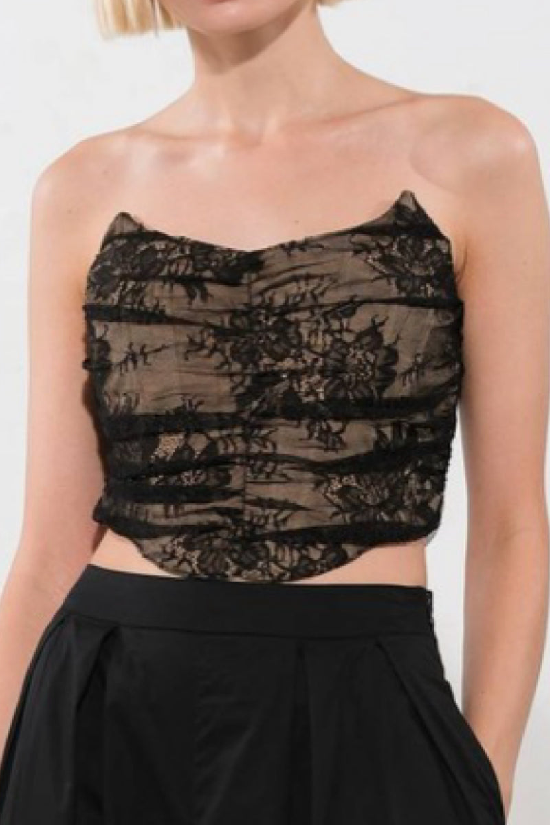 LACY STRAPLESS CROP TOP
