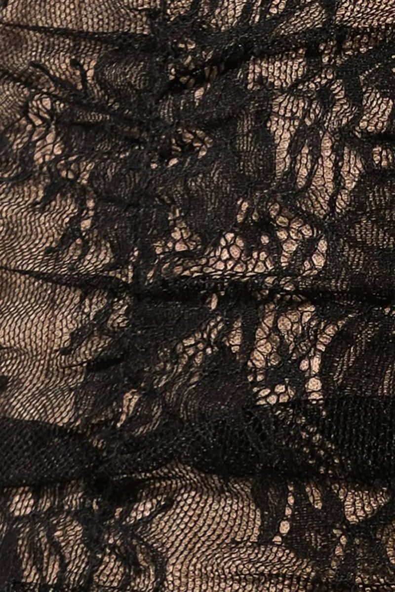 LACY STRAPLESS CROP TOP