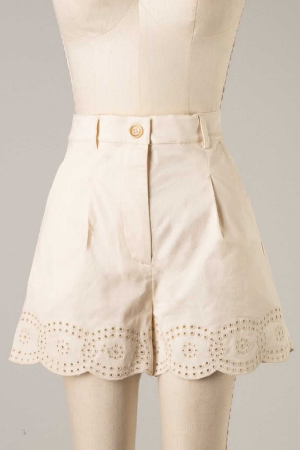 EYELET POCKETS SHORTS