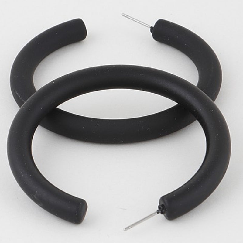 MATTE RETRO BLACK HOOPS