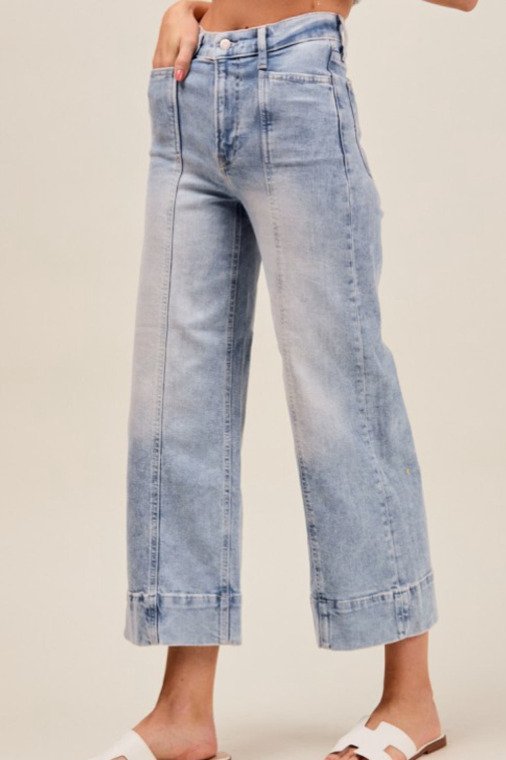 THE WASH CROP DENIM