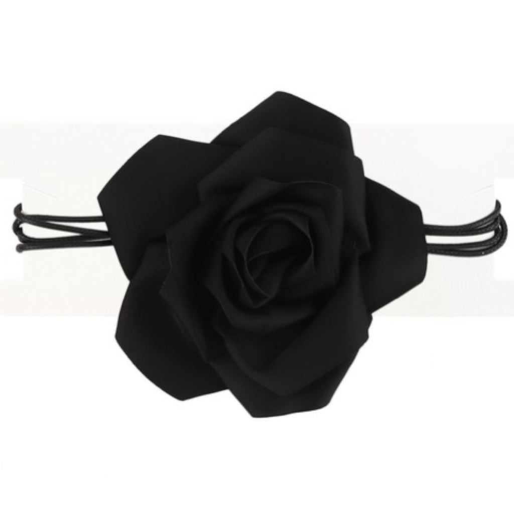 LARGE FLOWER CHOKER