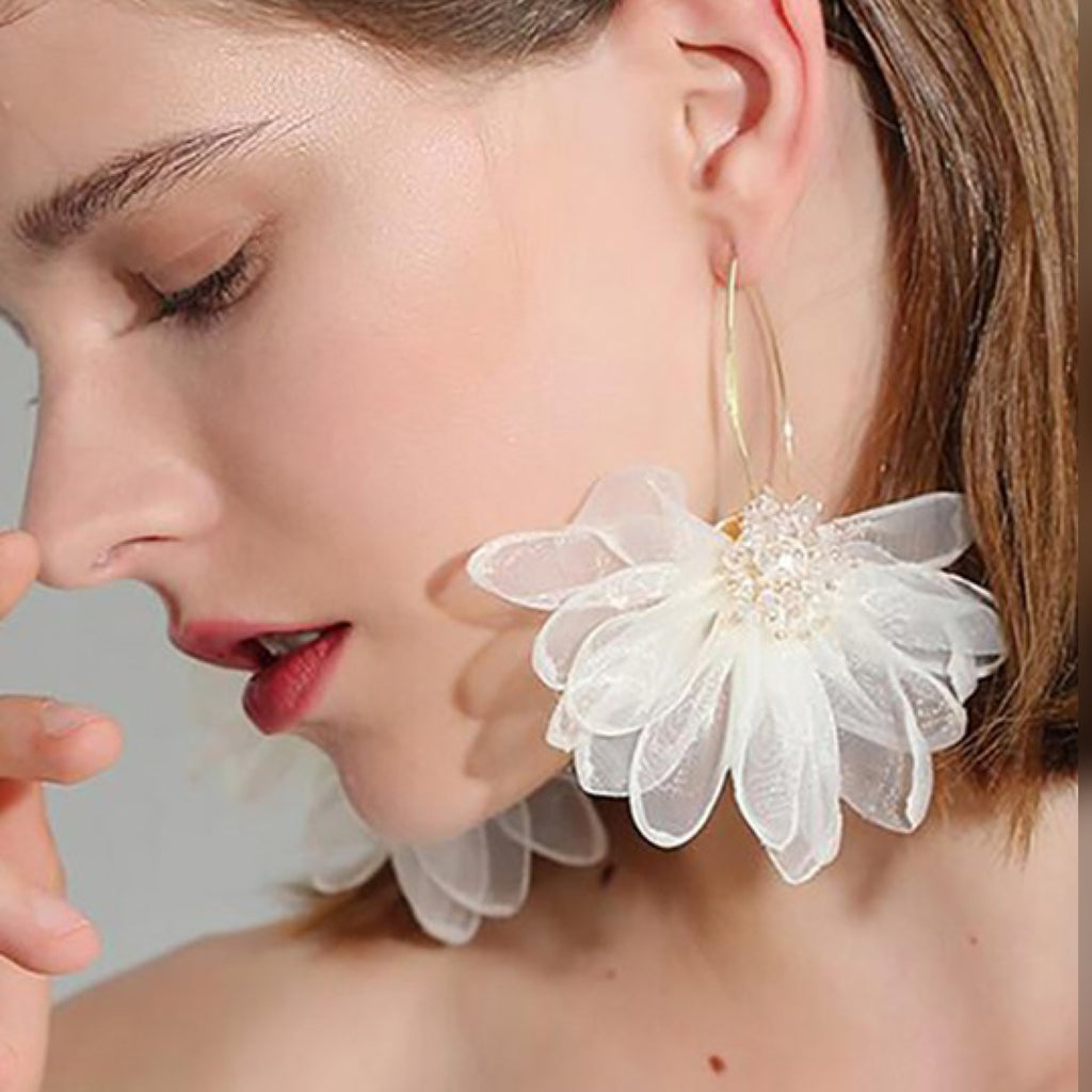 ORGANZA FLOWER EARRINGS