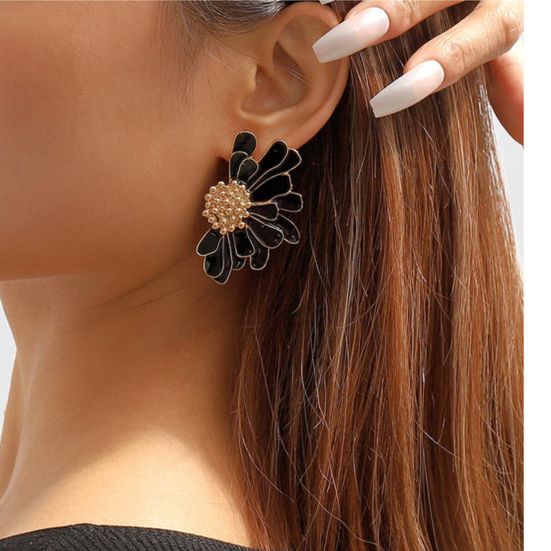 FLOWER PETALS EARRINGS