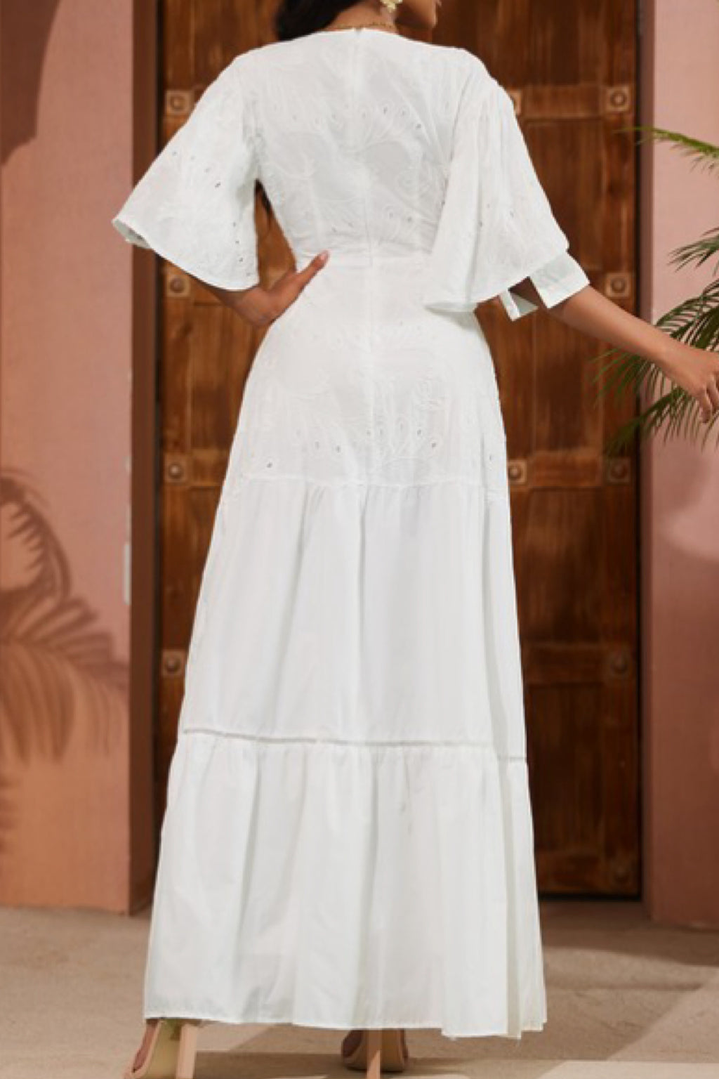 DEEP V BUCKLE DETAIL MAXI