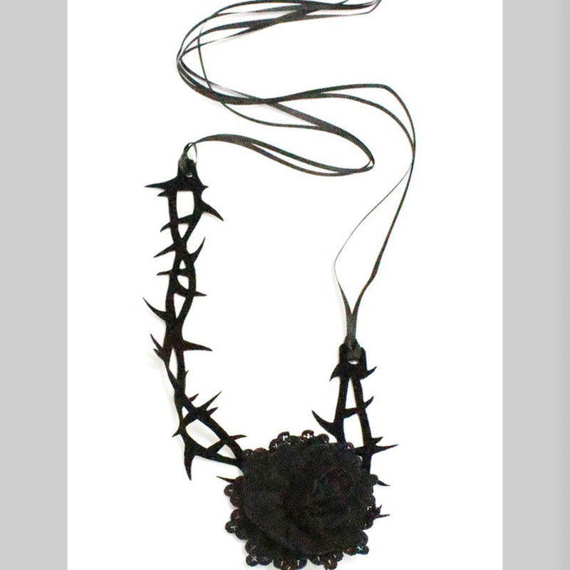 MESH THORN FLOWER CHOKER