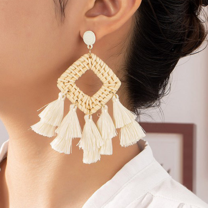 TASSELS BEAUTY EARRINGS